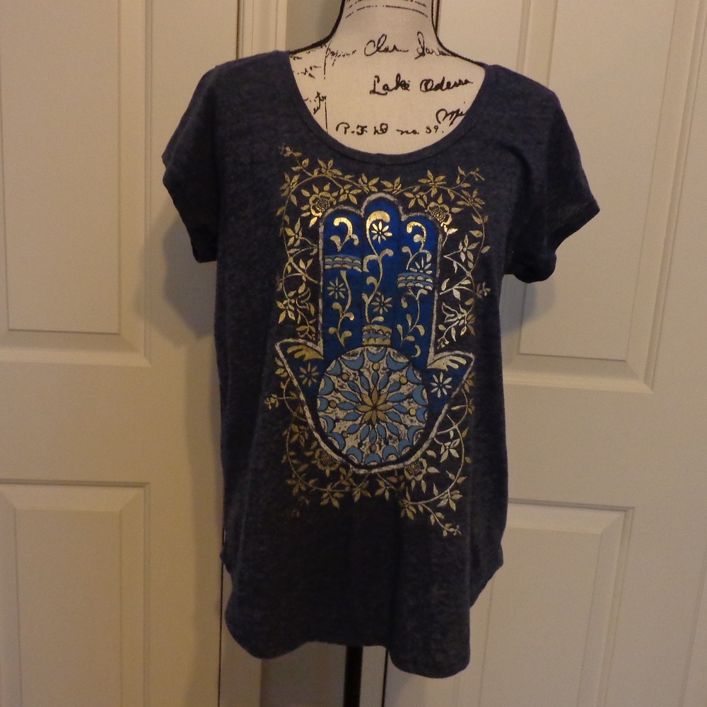 Hamsa print tee shirt